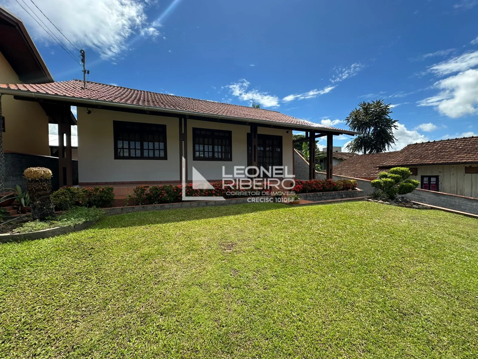 Casa com 3 dormitórios (1 suíte) à venda, 166,87 m no bairro Quintino em Timbó/SC — foto 2