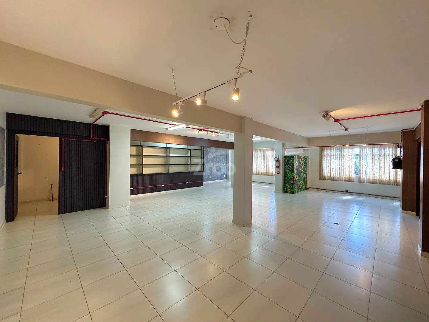 Sala Comercial em Água Verde - Blumenau - foto 1
