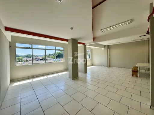 Sala Comercial em Água Verde - Blumenau — foto 2