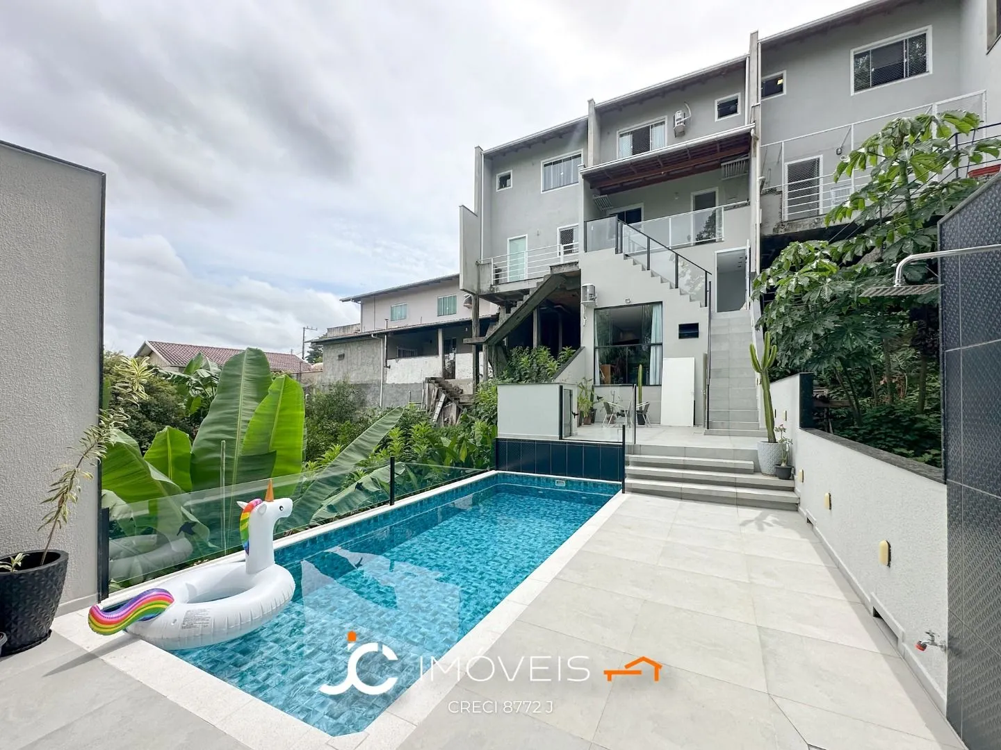 Sobrado com 3 dormitórios à venda, 117 m por R$ 850.000,00 - Água Verde - Blumenau/SC — foto 2