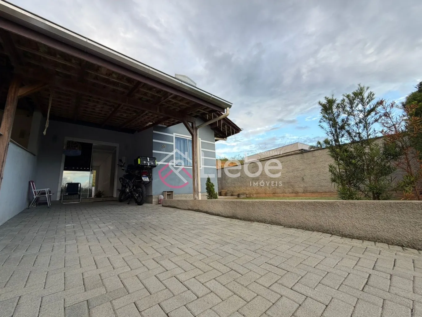 Oportunidade de CASA com dois dormitórios e 55,00m de área privativa localizada no Bairro Testo Central na cidade de Pomerode. — foto 3