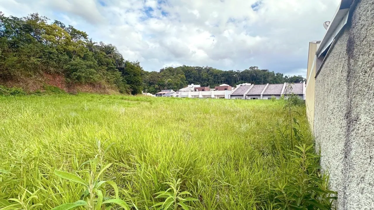 Terreno com localização privilegiada no bairro Agua Verde. — foto 2