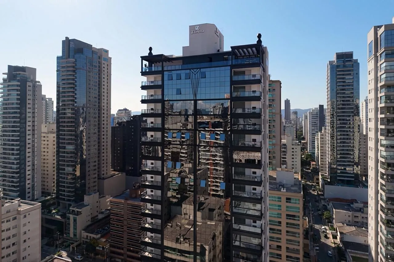 Apartamento de Alto Padrão pronto em Itapema  Meia Praia - foto 1