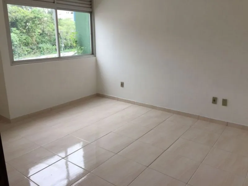 Apartamento com 2 Dormitórios (1 Suíte) e 1 Vaga, à Venda no bairro Victor Konder, próximo à FURB e Senior Sistemas, em Blumenau/SC — foto 5