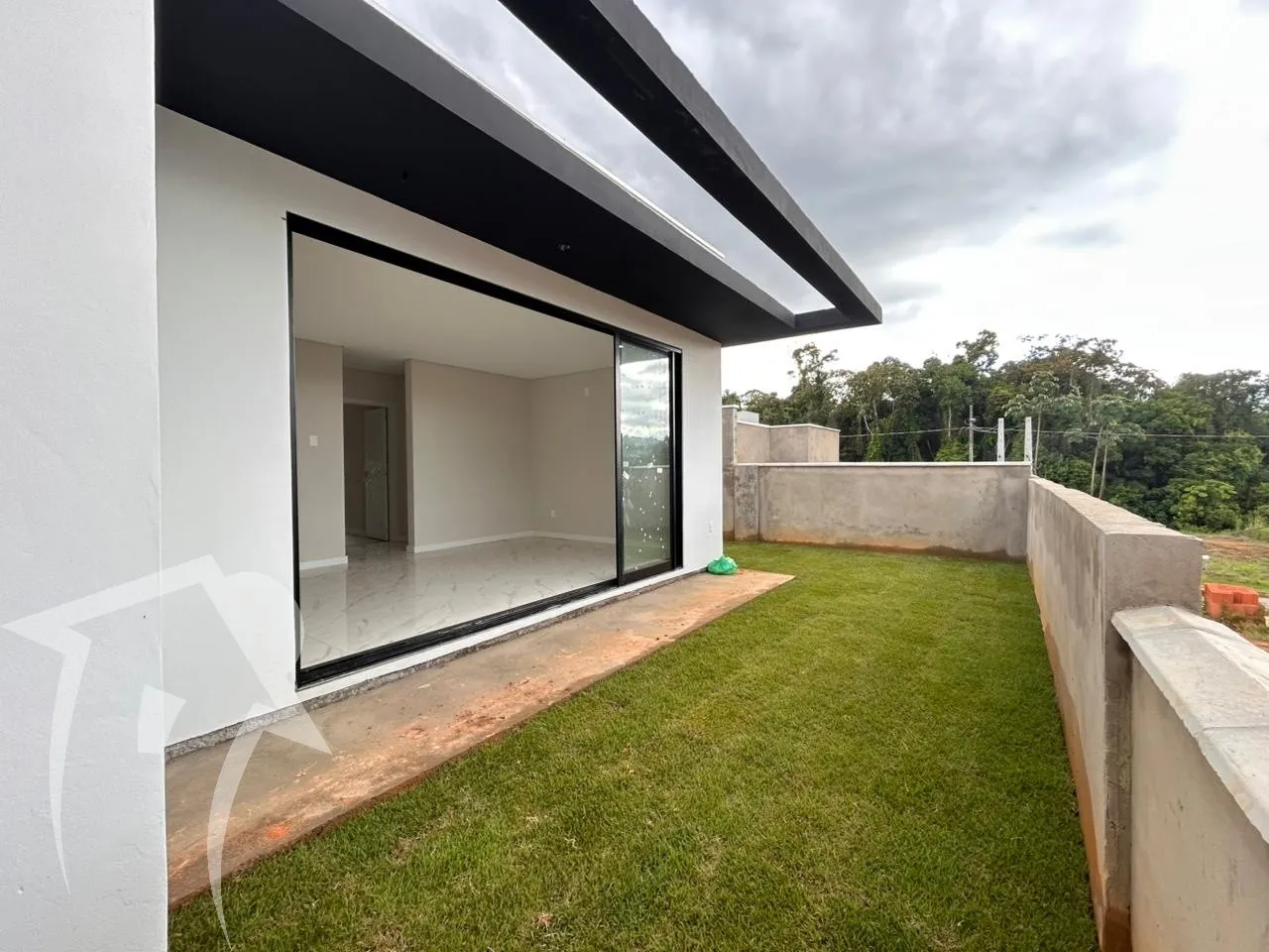 Iluminação Natural e Espaços Bem Distribuídos no Bairro Benedito - foto 1