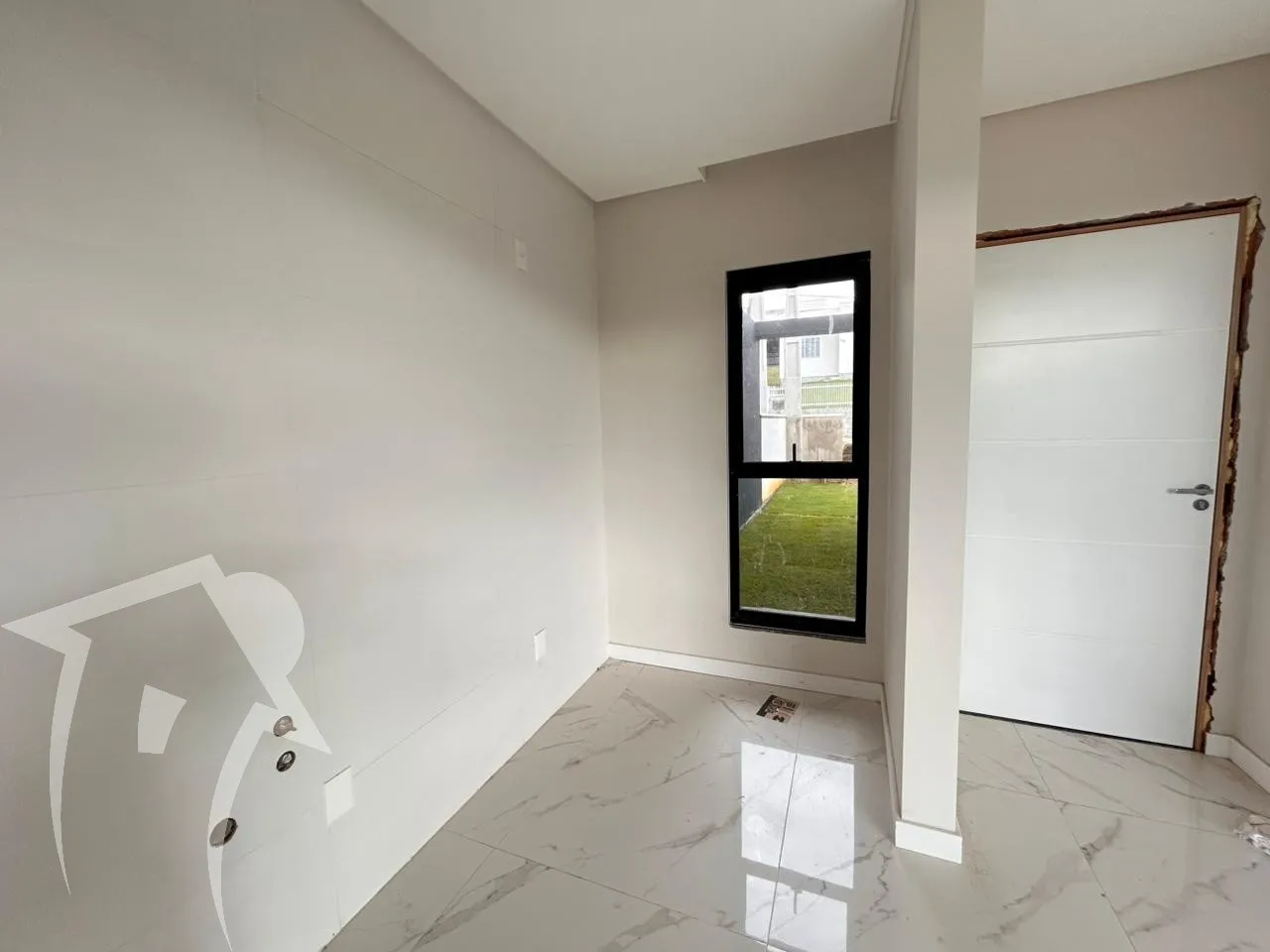 Iluminação Natural e Espaços Bem Distribuídos no Bairro Benedito — foto 6