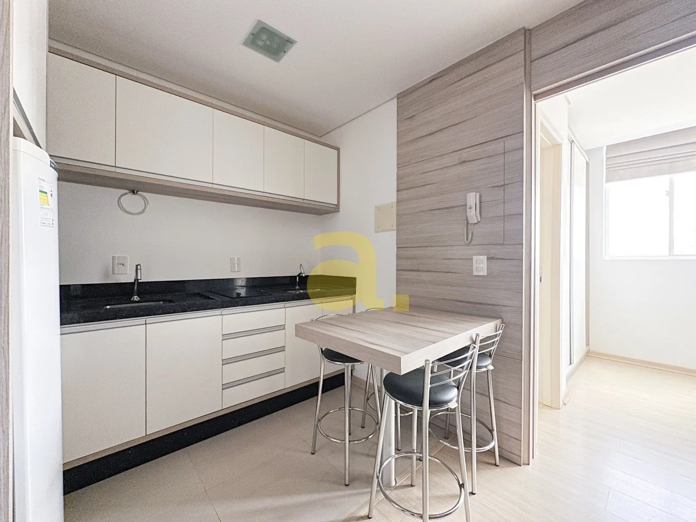 EXCELENTE LOFT PARA LOCAÇÃO NO CENTRO DE BLUMENAU — foto 7