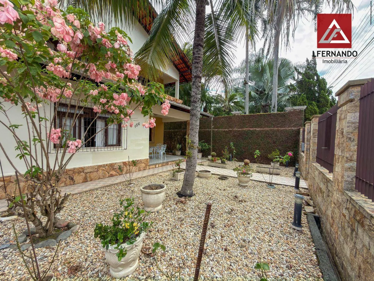 Casa com 4 dormitórios, sendo 1 suíte à venda, 319 m por R$ 1.400.000 - Vila Nova - Blumenau/SC — foto 3