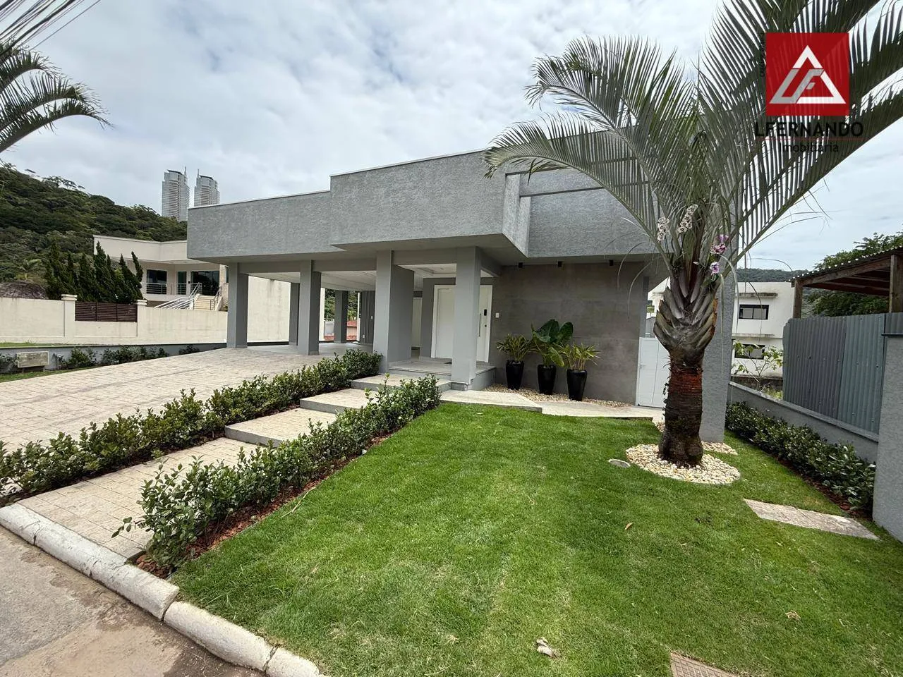 Casa mobiliada com 4 suítes à venda, 350 m por R$ 7.500.000 - Barra - Balneário Camboriú/SC - foto 1