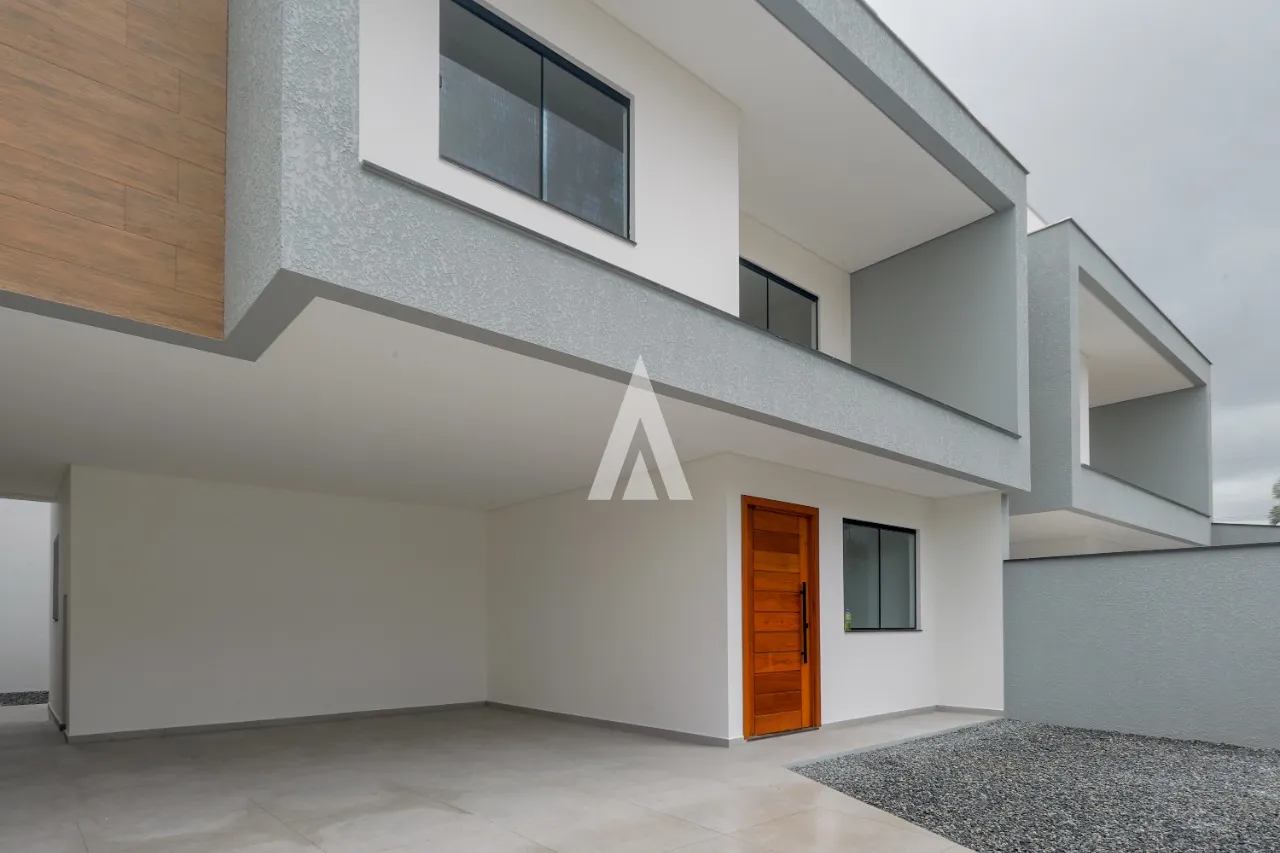Sobrado geminado com 1 suíte e 2 quarto(s) à venda no bairro Costa e Silva em Joinville-SC por R$850.000,00. - foto 1