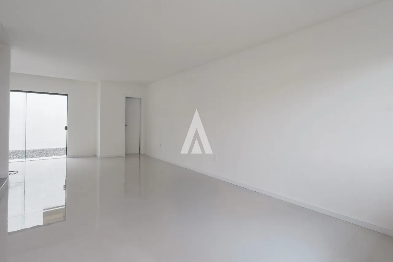Sobrado geminado com 1 suíte e 2 quarto(s) à venda no bairro Costa e Silva em Joinville-SC por R$850.000,00. — foto 2