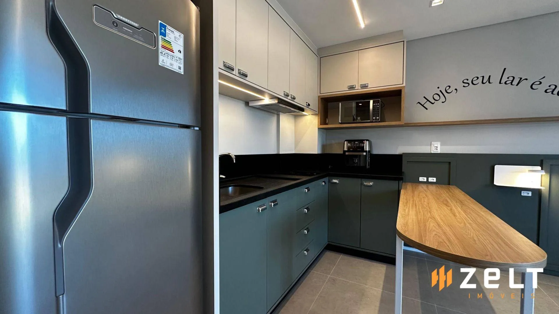 Apartamento com 1 dormitório para alugar, 27 m por R$ 2.500,00/mês - Velha - Blumenau/SC — foto 2
