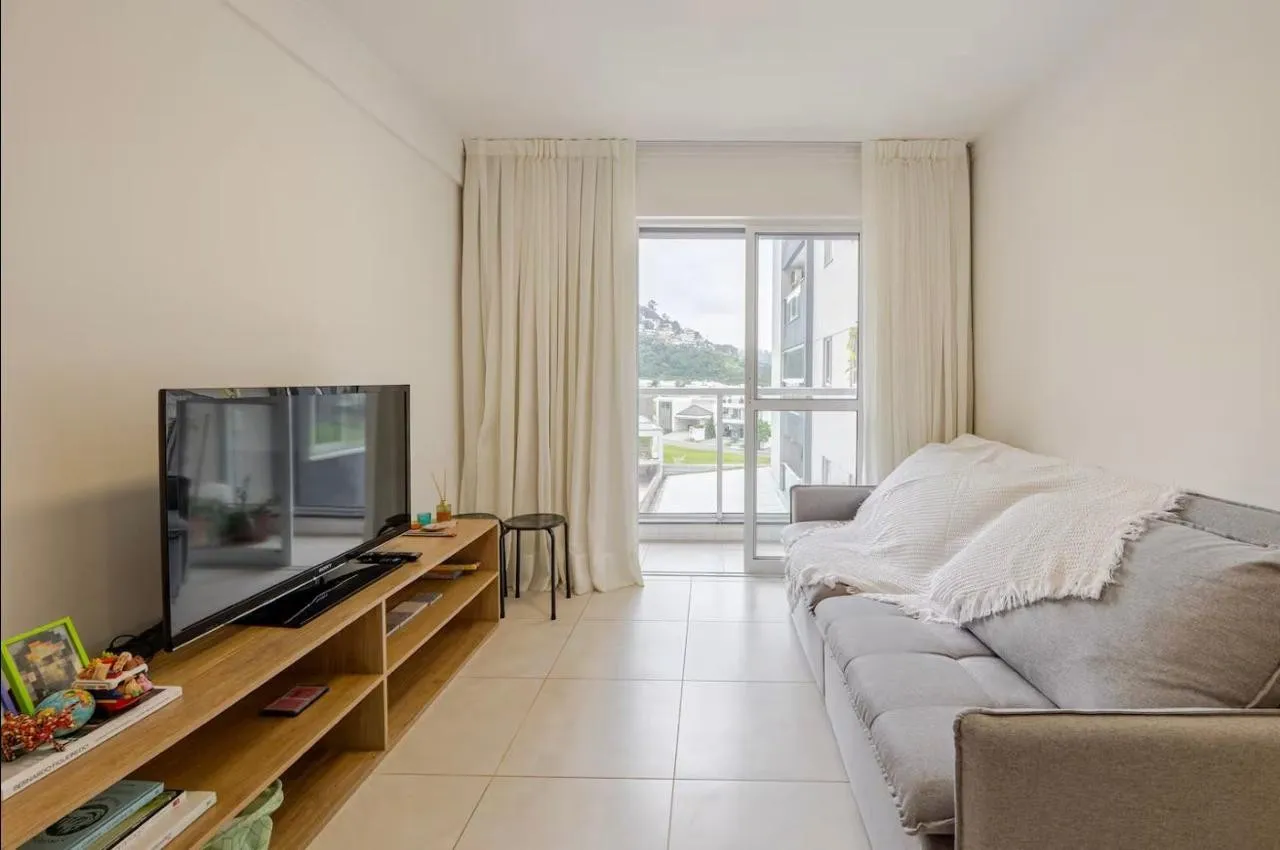 Viva o Lifestyle da Praia Brava: Apartamento Impecável a Passos do Mar ? — foto 4
