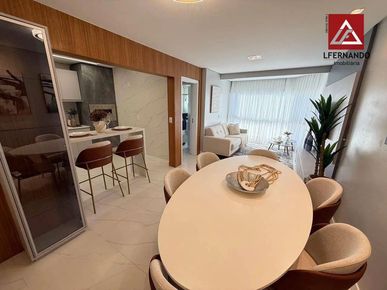 Apartamento mobiliado com 3 dormitórios, sendo 1 suíte à venda, 112 m por R$ 2.200.000 - Centro - Balneário Camboriú/SC - foto 1