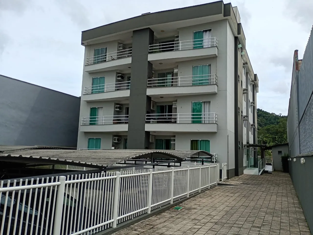 Lindo Apartamento para venda de 02 dormitórios sendo 01 suíte no bairro Garcia em Blumenau, SC. — foto 2