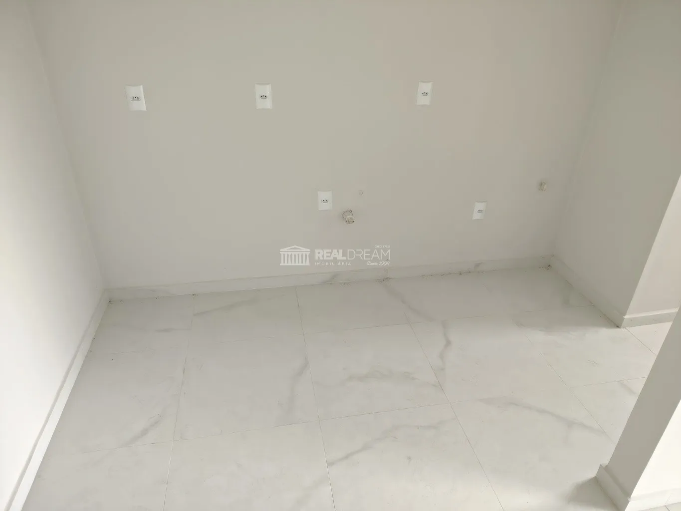 Apartamento novo de 2 dormitórios (1 suíte) e 2 vagas de garagem. — foto 6