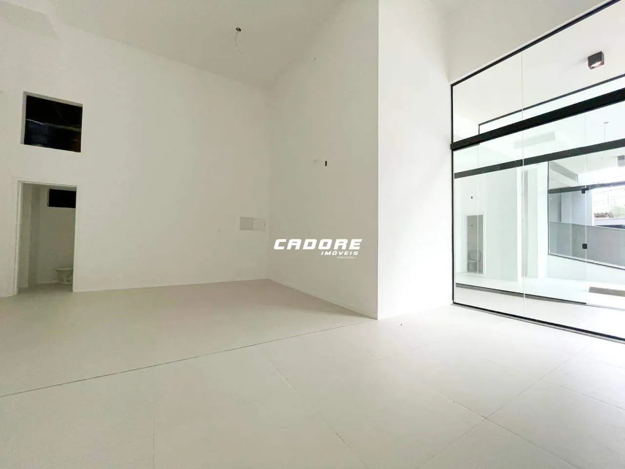 Sala comercial para locação no bairro Velha I Cadore Imóveis - foto 1