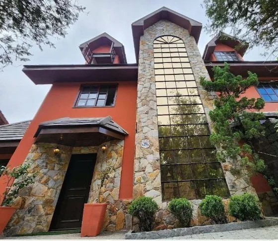 MAGNÍFICA MANSÃO EM BLUMENAU - foto 1