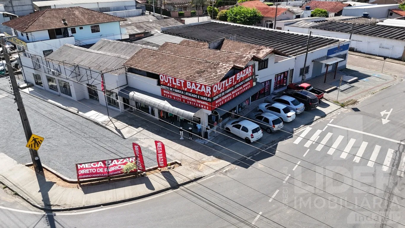 Imóvel comercial no bairro Carijós de frente para a BR-470 com 370,00m área construída — foto 3