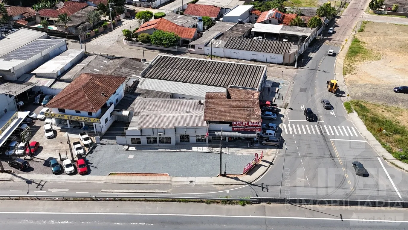 Imóvel comercial no bairro Carijós de frente para a BR-470 com 370,00m área construída — foto 5