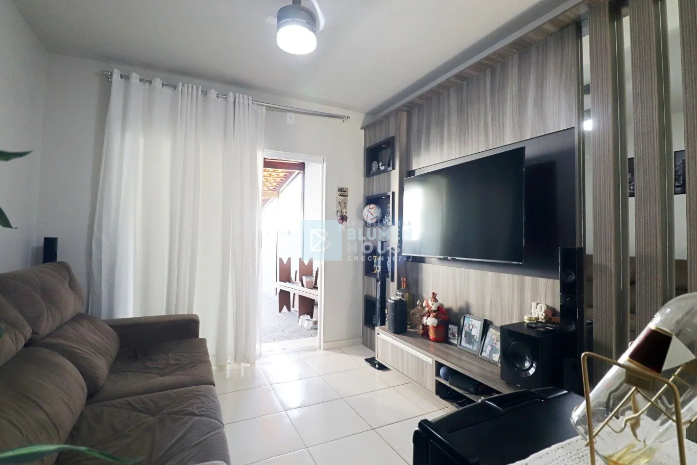 Sobrado semi mobiliado no bairro Fidélis! - foto 1