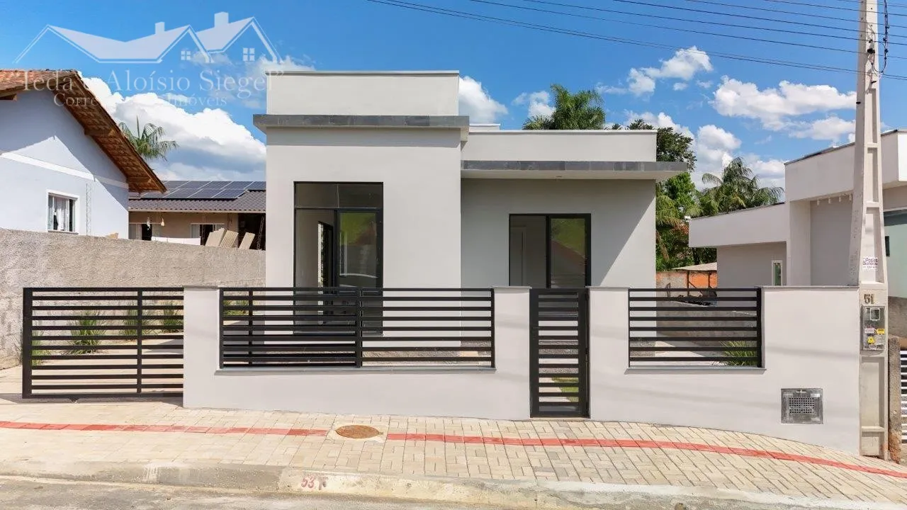 Casa com amplo terreno Bairro João Paulo II em Indaial/SC Ref. 1630 - foto 1