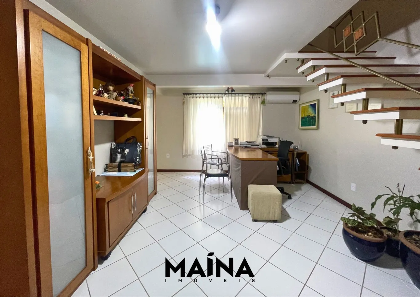 Oportunidade Única! Casa Mobiliada com Piscina, 2 pavimentos, suíte master com hidro no Bairro Velha. — foto 5