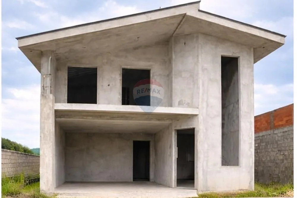 Seu Projeto de Vida Começa Aqui - Alto Padrão com Vista Deslumbrante em Indaial - foto 1