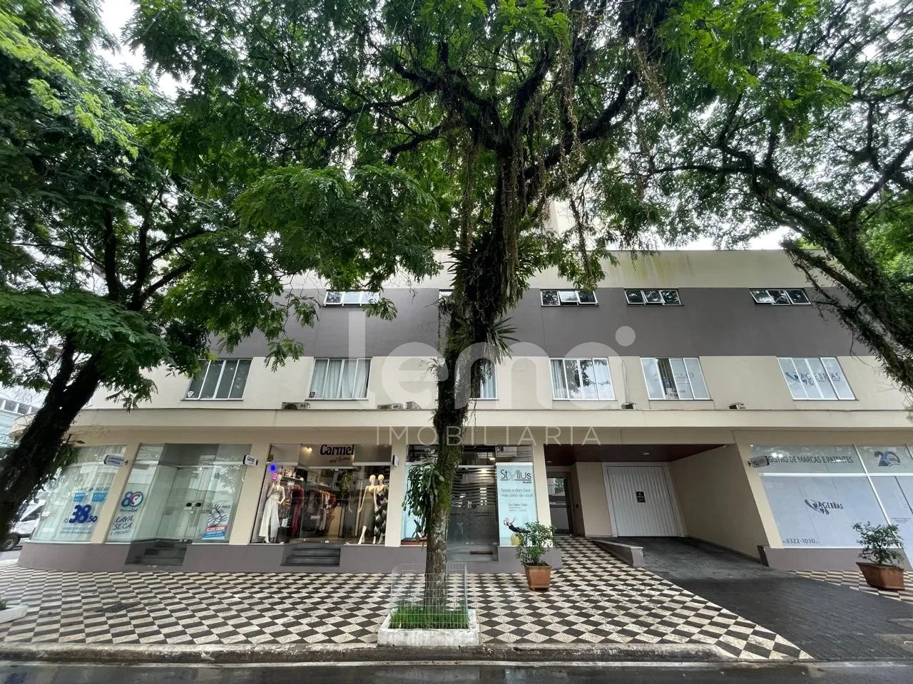 Loja à venda, 2 vagas, 90m² na região do bairro Victor Konder, próximo à Rua Heinrich Hosang, Blumenau — foto 3
