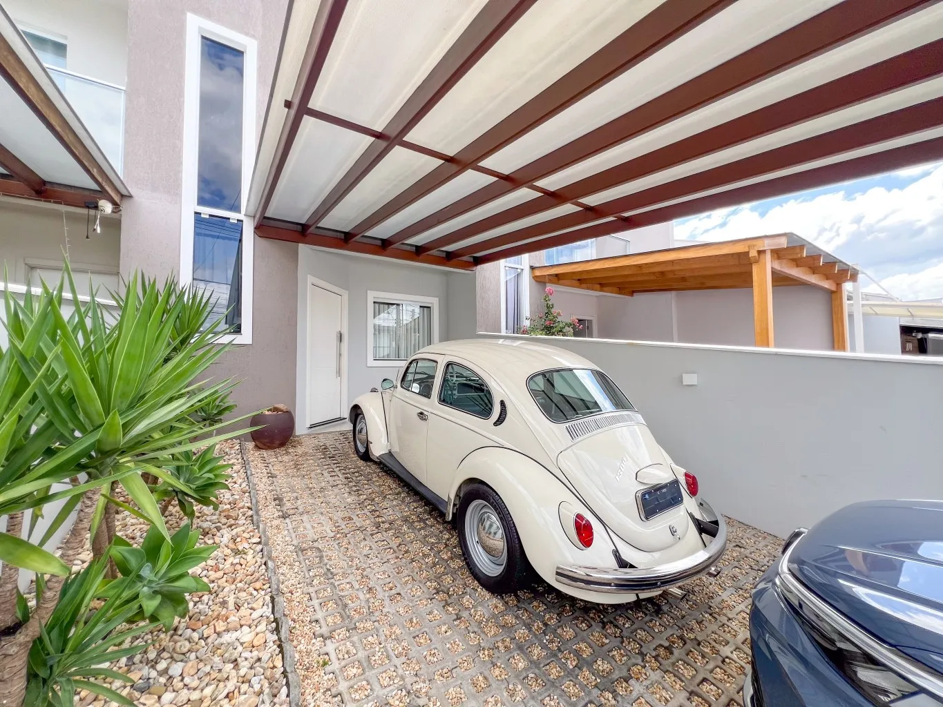 Sua casa dos sonhos esta aqui no bairro Água Verde. - foto 1