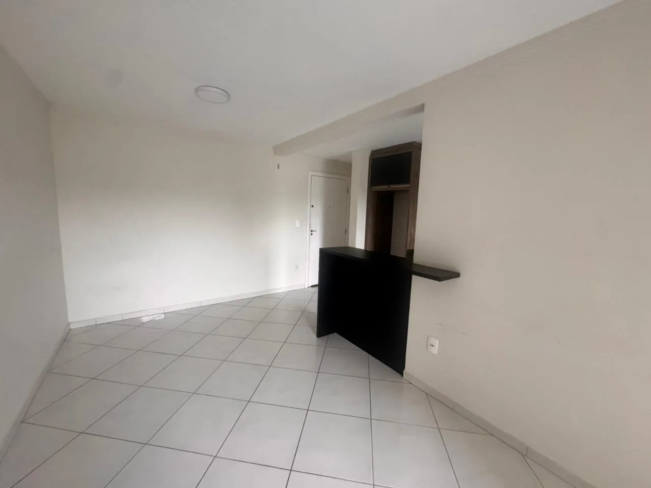 ALUGO APARTAMENTO SEMIMOBILIADO — foto 7