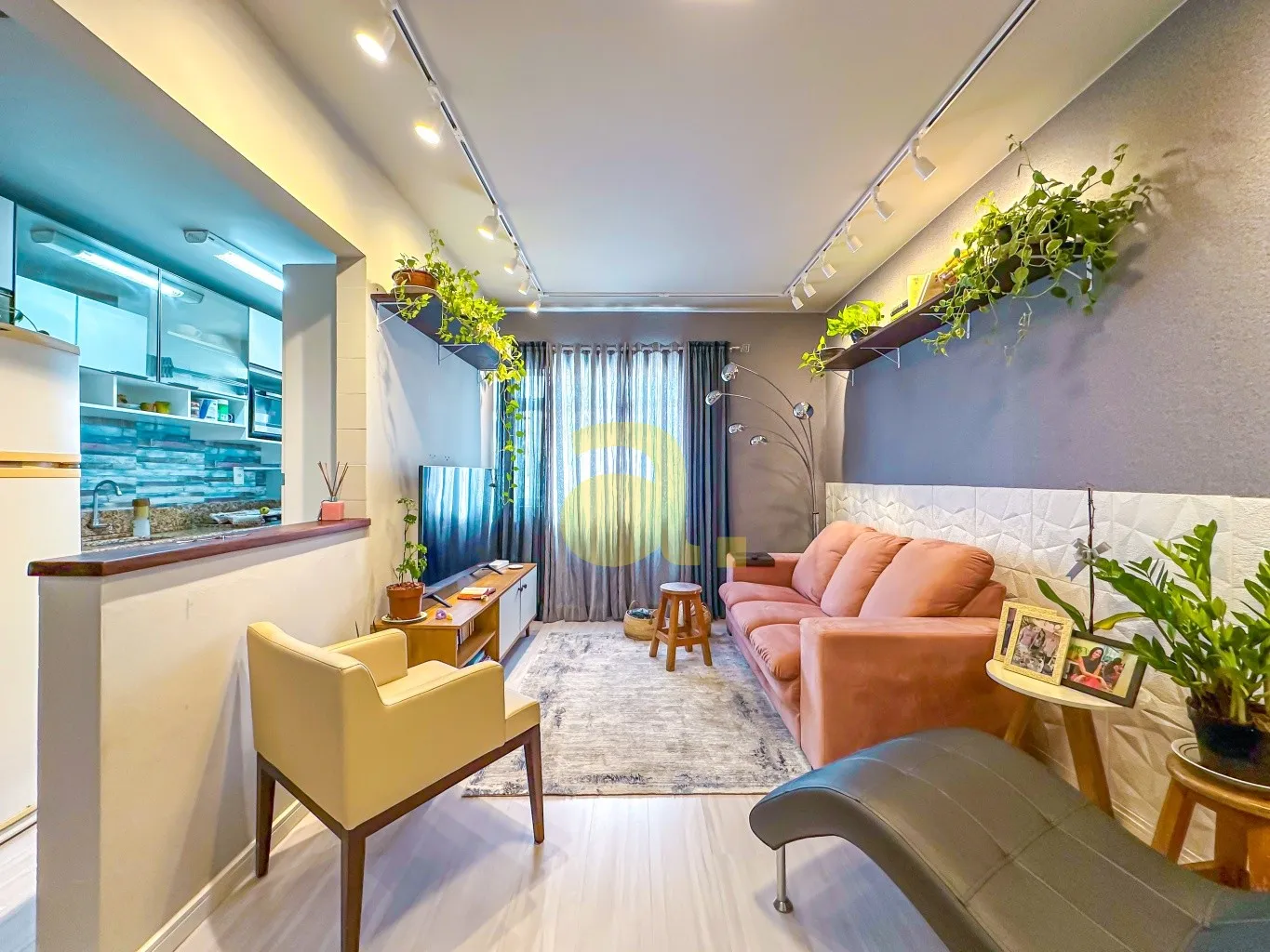 Apartamento Semimobiliado Bairro Victor Konder — foto 3