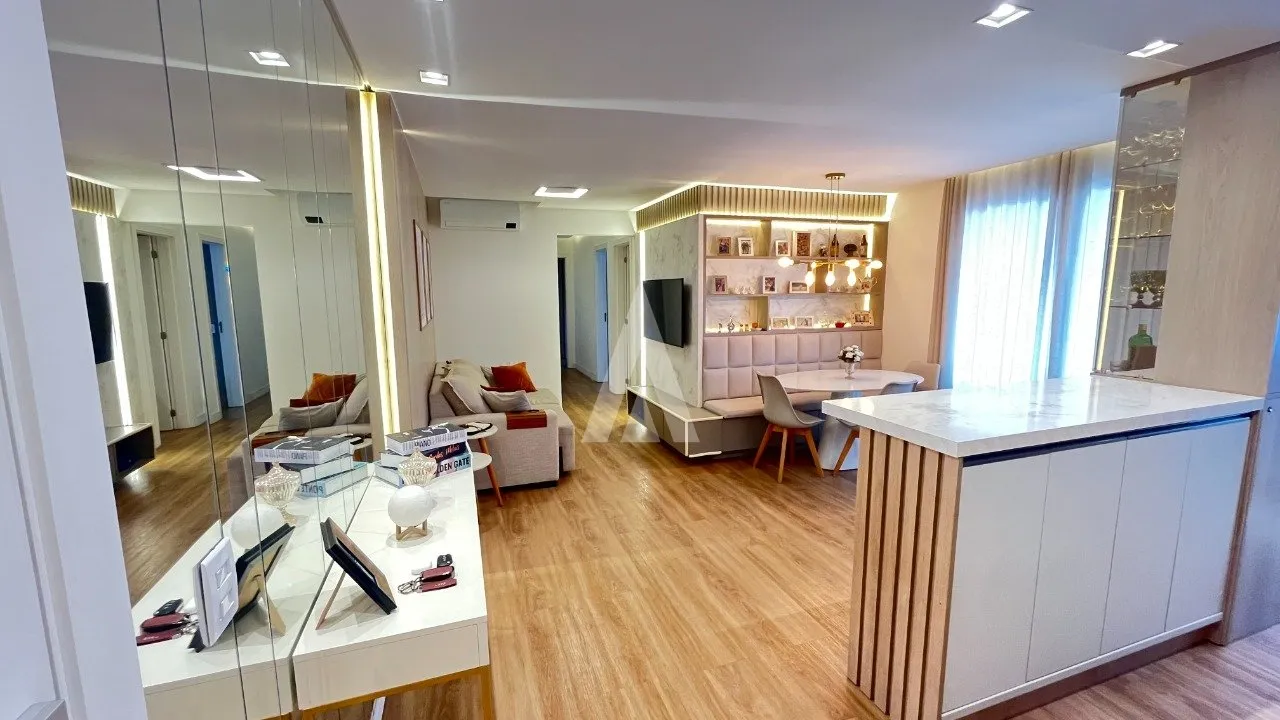 Apartamento com 1 suíte e 2 quartos à venda no bairro Centro em Joinville-SC por R$850.000,00. - foto 1