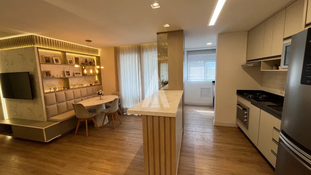 Apartamento com 1 suíte e 2 quartos à venda no bairro Centro em Joinville-SC por R$850.000,00. — foto 2