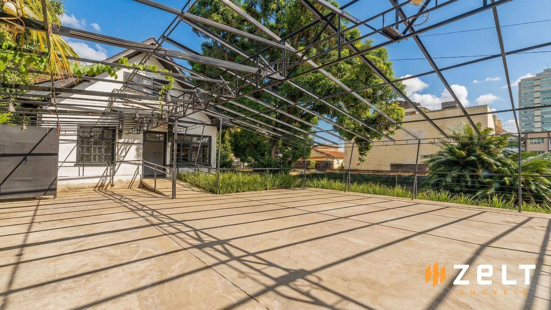 Casa com 7 dormitórios para alugar, 300 m por R$ 17.098,13/mês - Centro - Blumenau/SC - foto 1