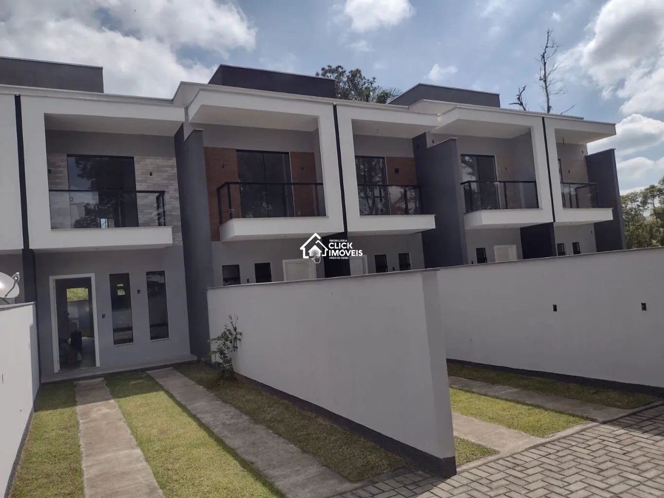 Casa com 2 dormitórios à venda no bairro Velha em Blumenau/SC - foto 1