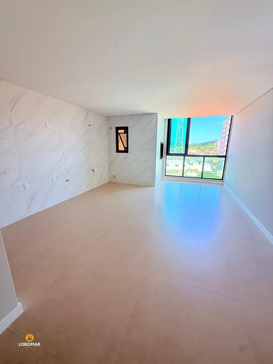 Apartamento de 2 suítes à 150 metros do mar, no centro de Piçarras/SC — foto 4