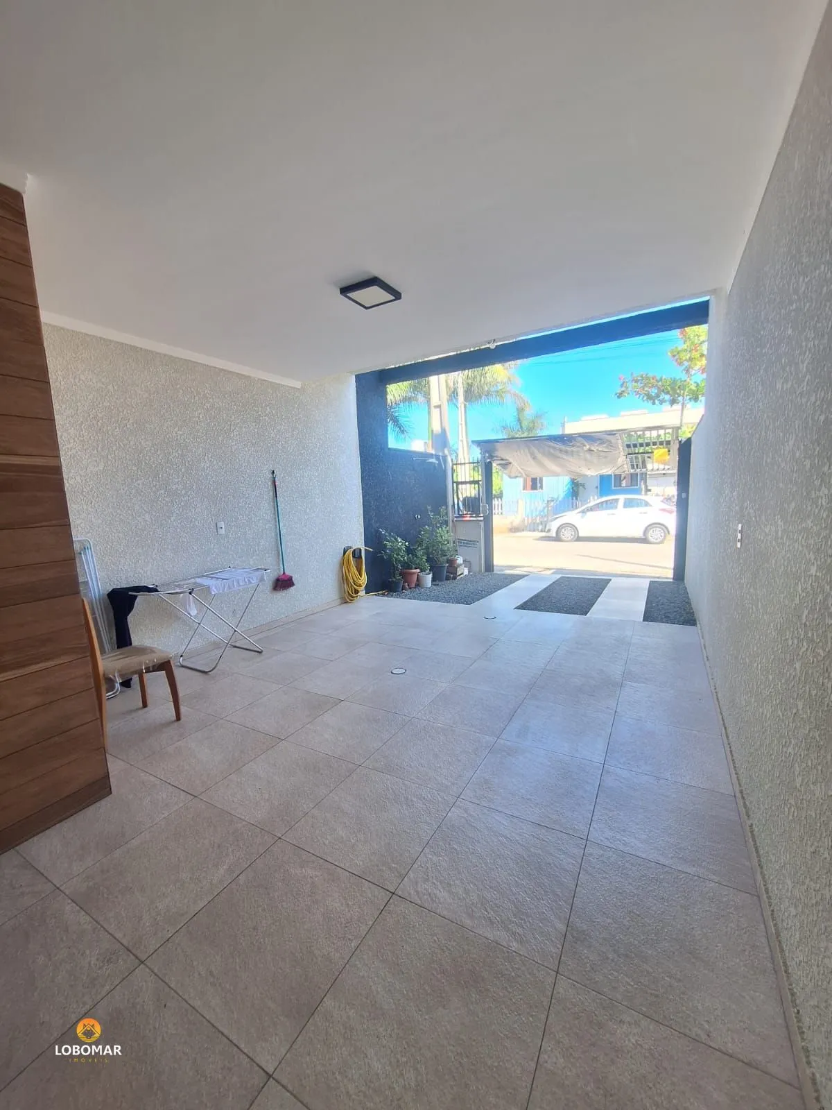 Sobrado de 3 dormitórios 124m a 680 metros da praia, no bairro Itacolomi, em Ba — foto 4