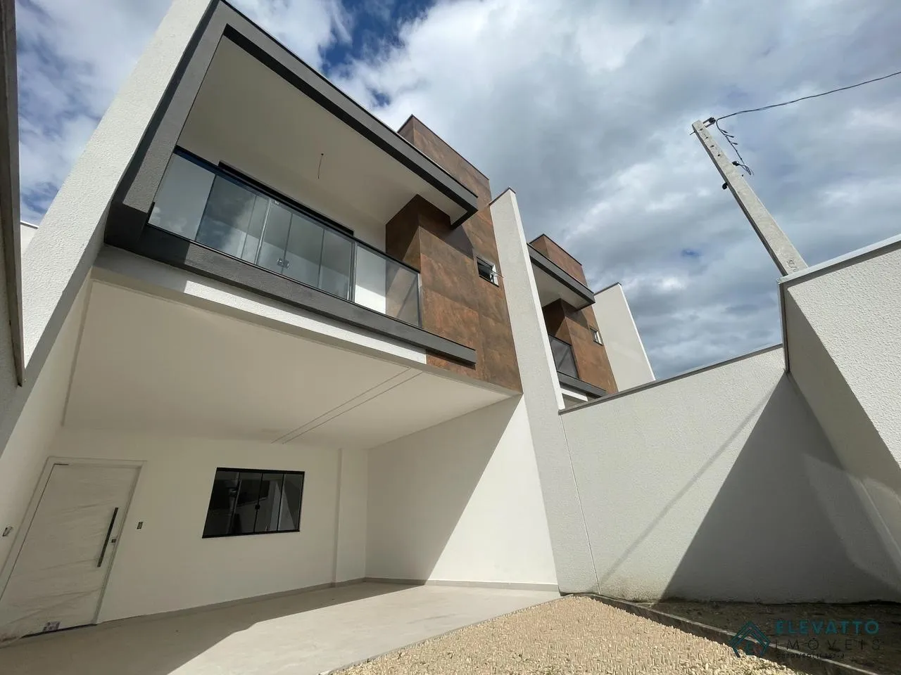Casa para Venda em Blumenau, Água Verde, 3 dormitórios, 3 suítes, 3 banheiros, 2 vagas — foto 2