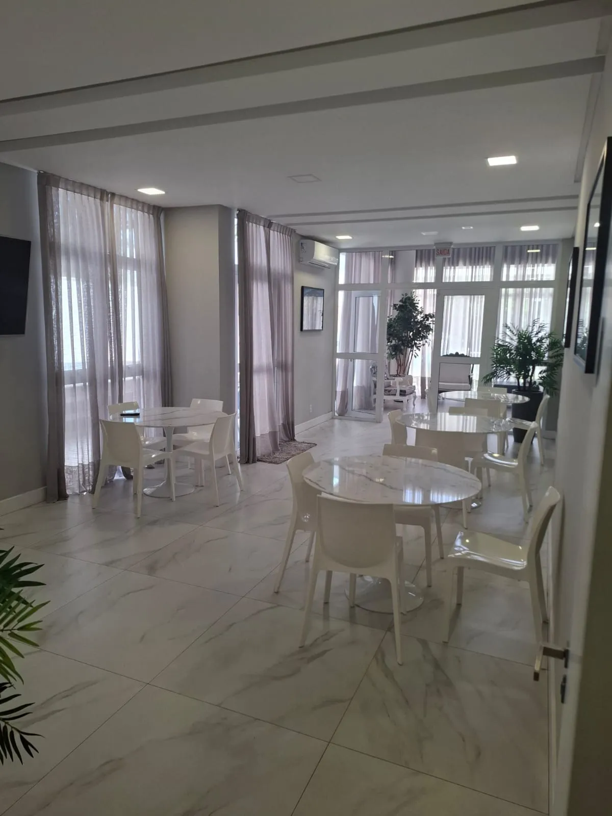 VENDE-SE APARTAMENTO MOBILIADO — foto 7