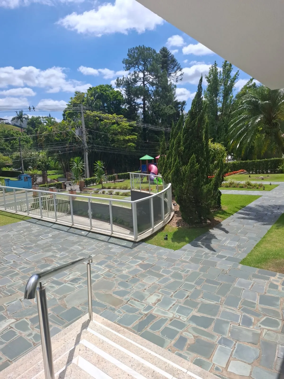 VENDE-SE APARTAMENTO MOBILIADO — foto 3