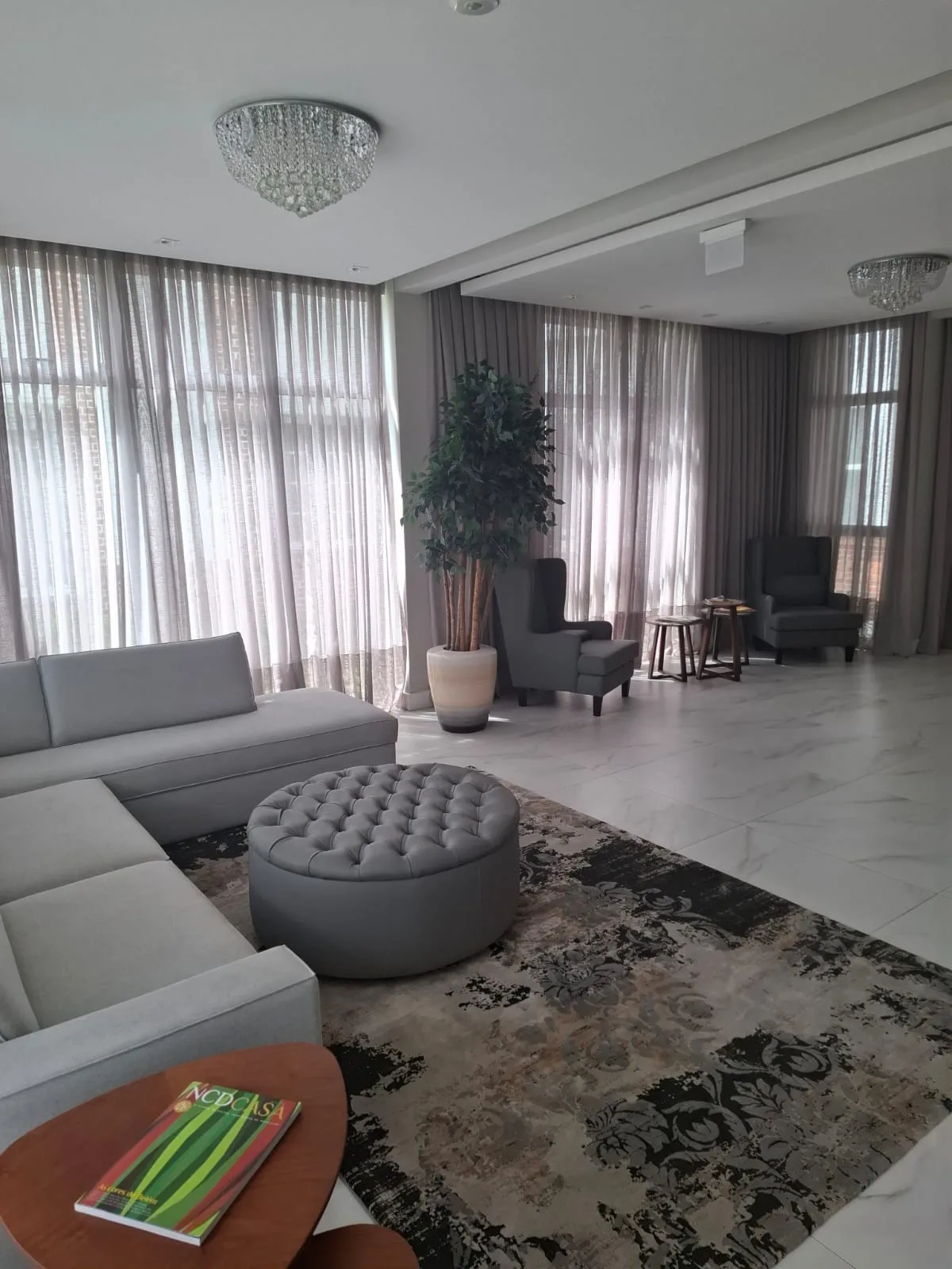 VENDE-SE APARTAMENTO MOBILIADO — foto 4