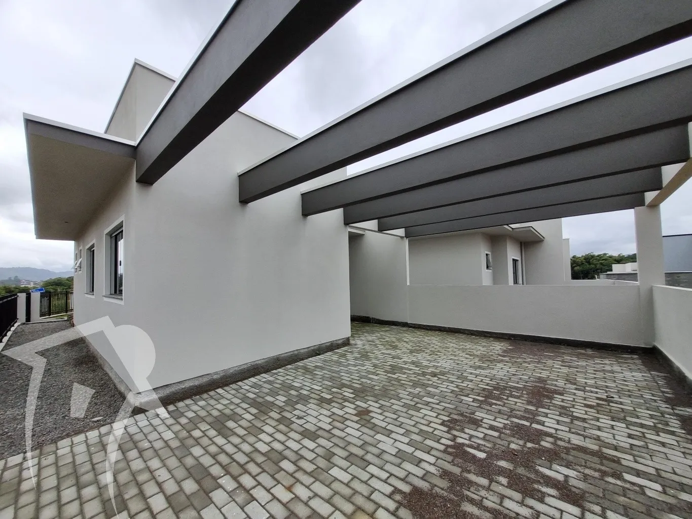 Linda casa pé direito alto 3 dormitórios.Conforto, segurança e localização ideal para sua família! — foto 7