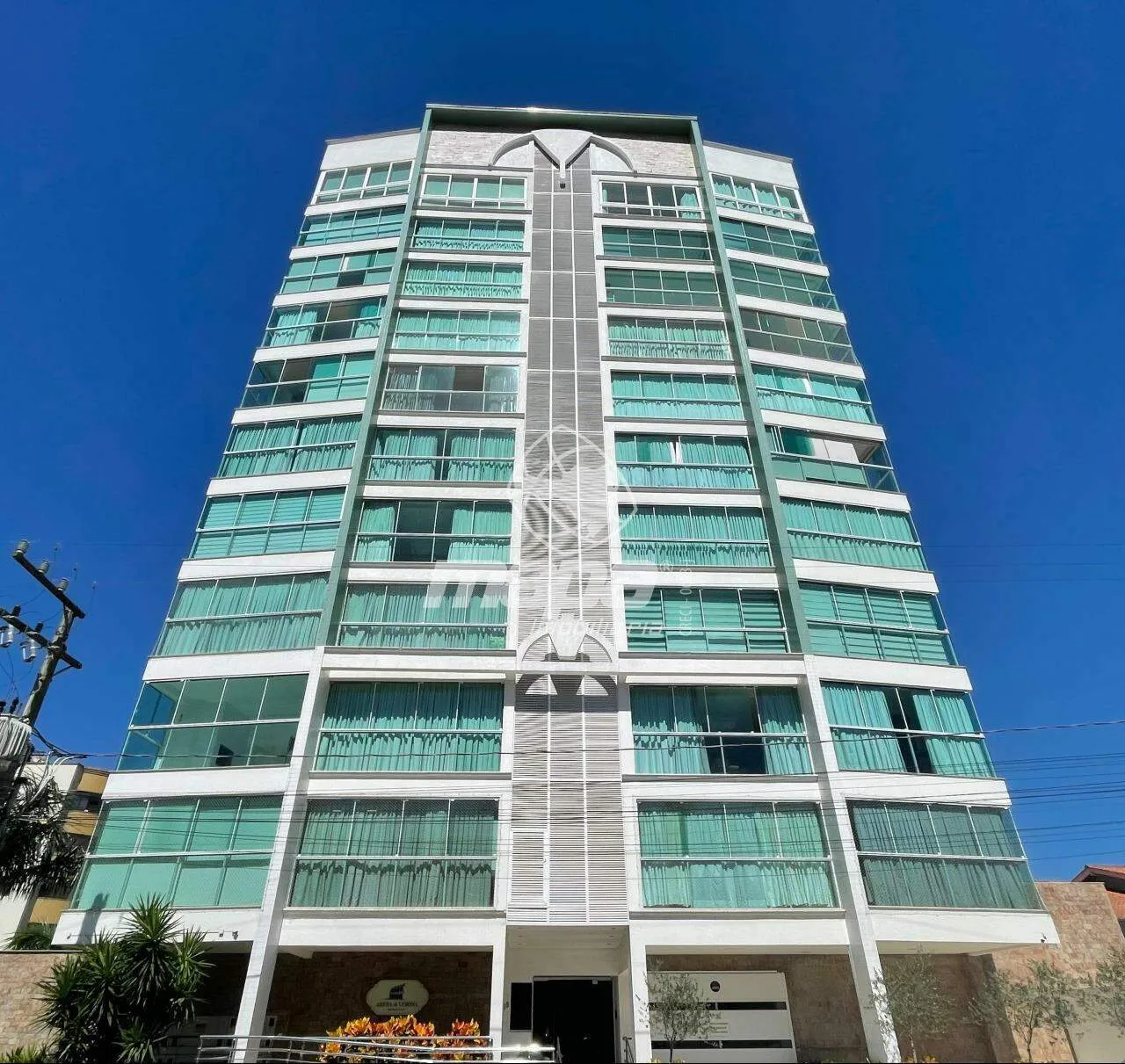 Apartamento à venda, 3 quartos, 3 suítes, 2 vagas, Centro - Indaial/SC - foto 1