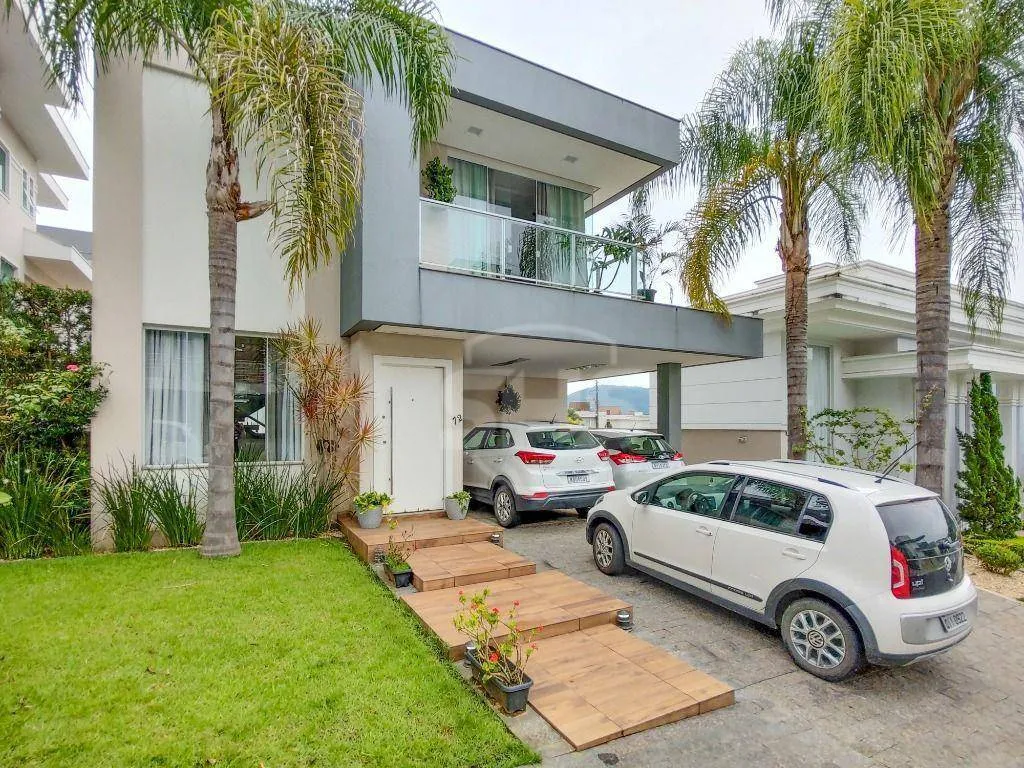 Casa com 3 dormitórios para alugar, 280 m por R$ 11.761,39/mês - Itoupava Central - Blumenau/SC - foto 1