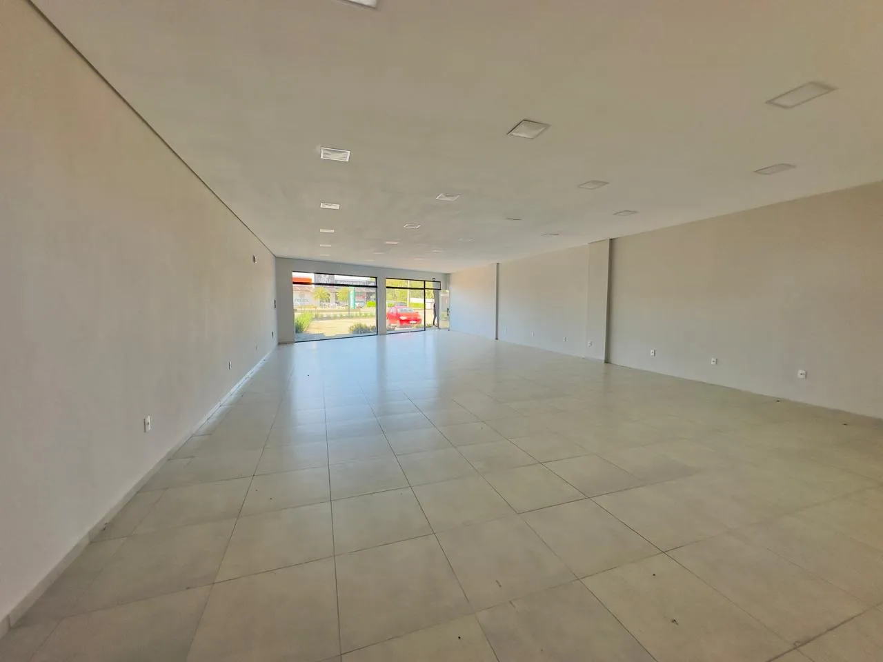 SALA COMERCIAL DIVISA COM TIMBÓ — foto 2