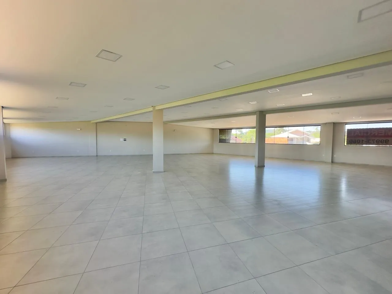 SALA COMERCIAL DIVISA COM TIMBÓ — foto 2