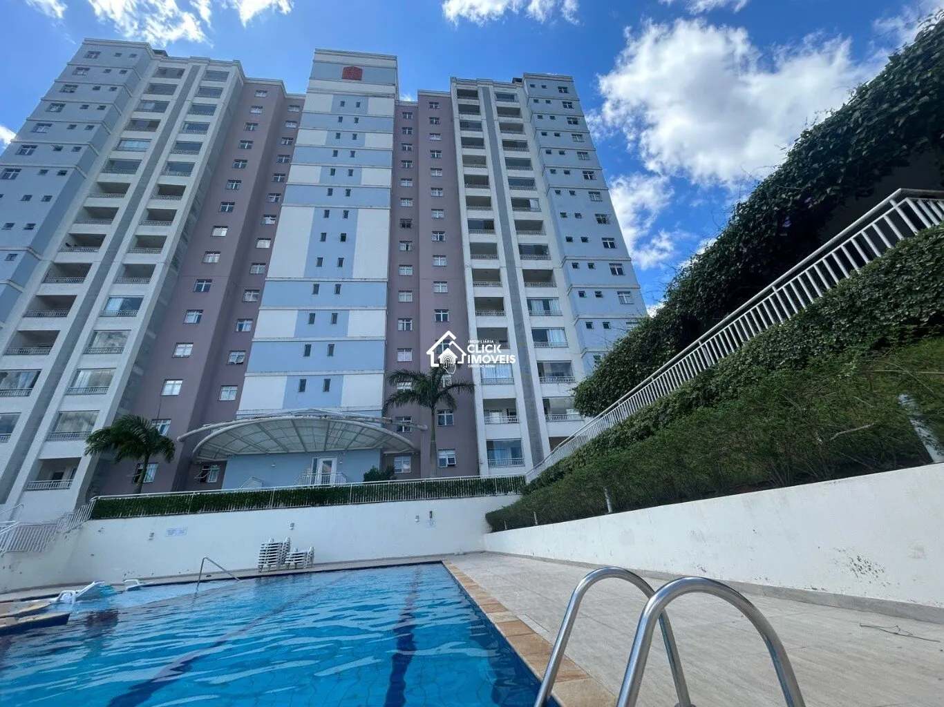 Apartamento com 2 dormitórios à venda no bairro Água Verde em Blumenau/SC - foto 1