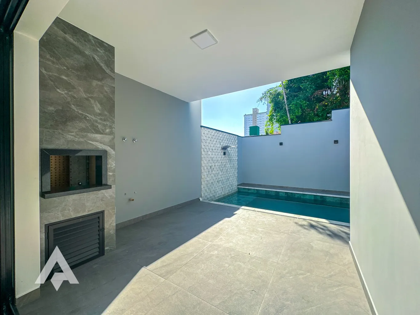 Casa Terrea! Com 3 suítes à venda com 240m, por R$ 1.200.000,00 - Bairro Escola Agricola - Blumenau/SC — foto 6
