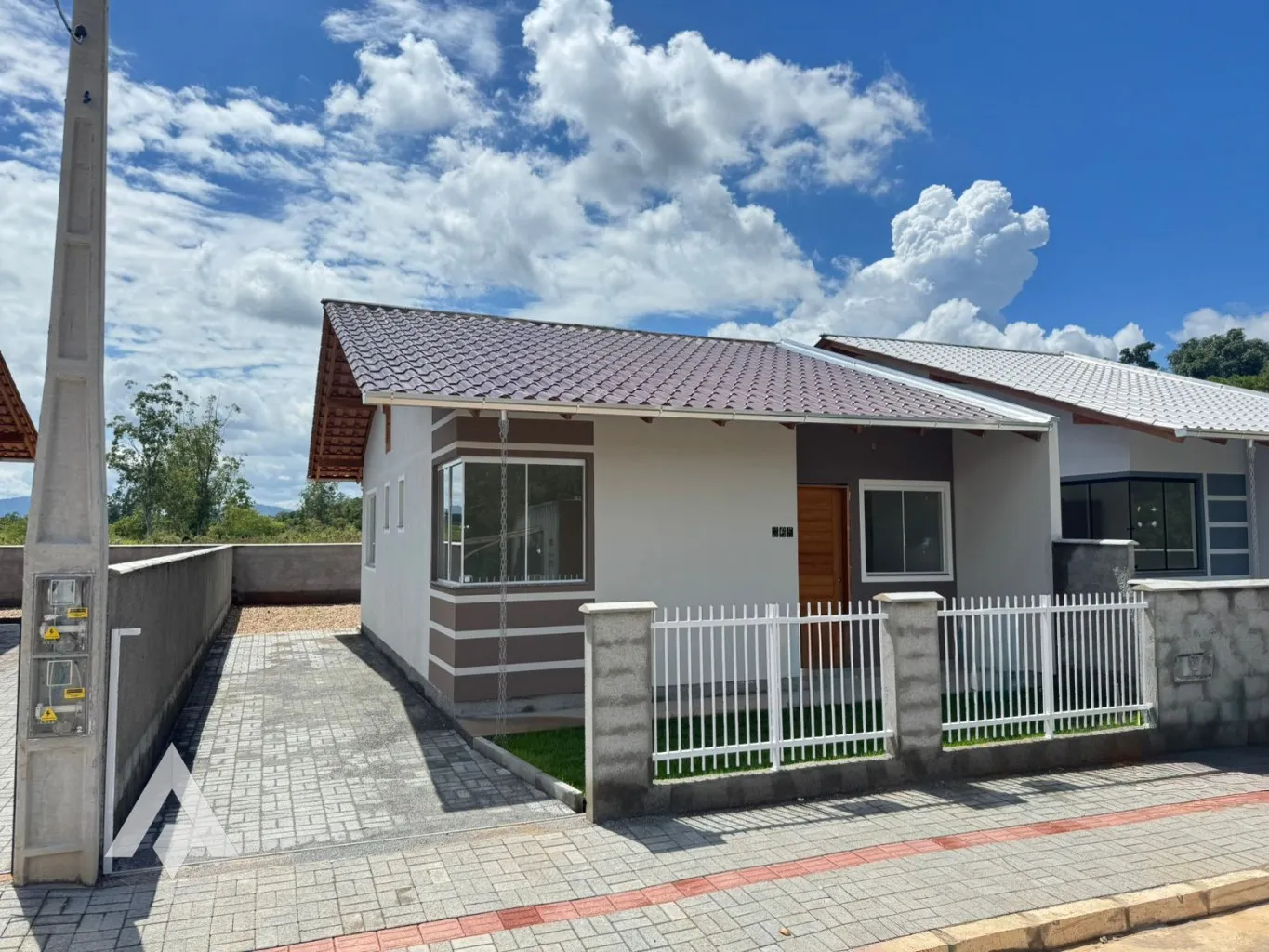 Casa com 2 dormitórios sendo 01 suíte à venda por R$ 370.000,00 - Bairro Arapongas - Indaial/SC - foto 1